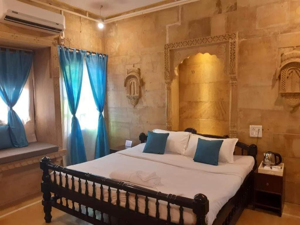 Hotel Nirmal Haveli Jaisalmer Oda fotoğraf
